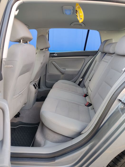 VW Golf 5  1.6MPI automatic