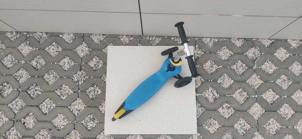 Trotinete 3 Rodas, para criança (modelo B100 da Decathlon)