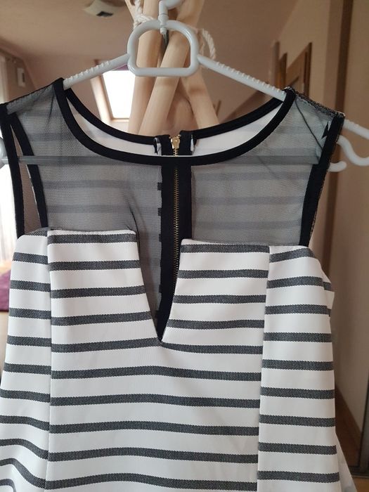 Bluzka z baskinką. Rozmiar 36