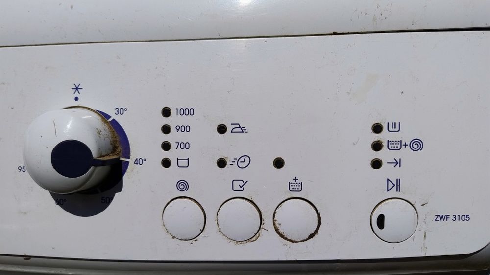 Продам пральну машину Zanussi zwf 3105