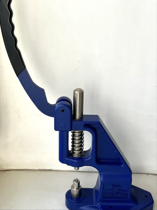 Прес для встановлення люверсів 5 мм