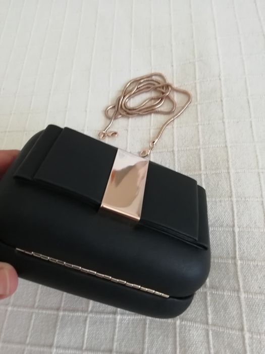Pochete preta de cerimónia