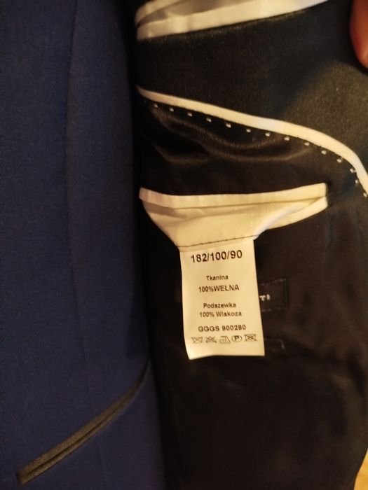 Garnitur smokingowy Giacomo Conti + dodatki