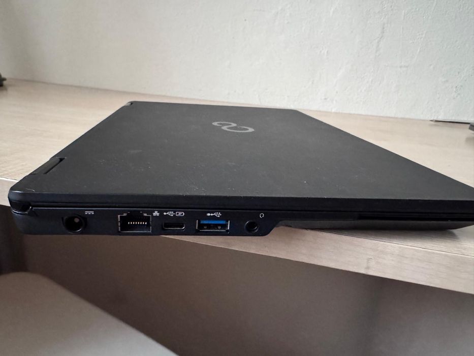 Fujitsu LIFEBOOK U728