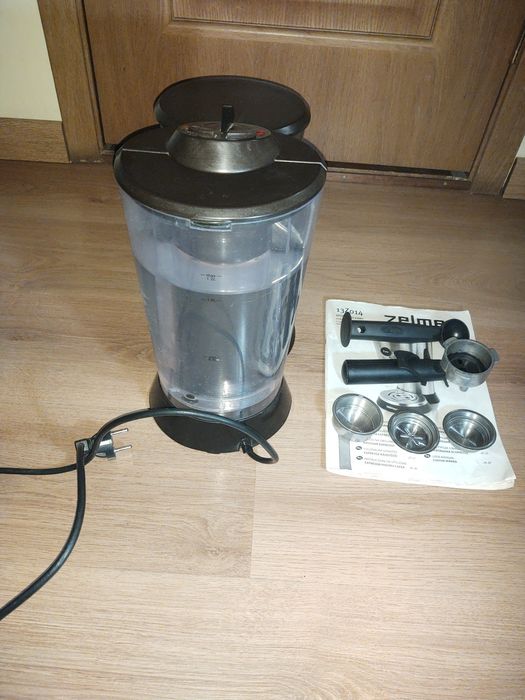 Кавомашина кавоварка ZELMER PIANO 13Z014