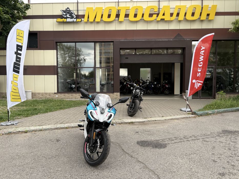 Мотоцикл CFMOTO 250SR LITE