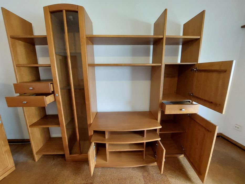 Móvel da sala pinho mel