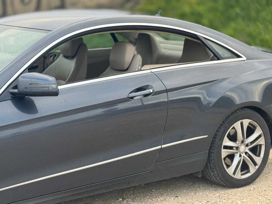 Mercedes E Coupé 220