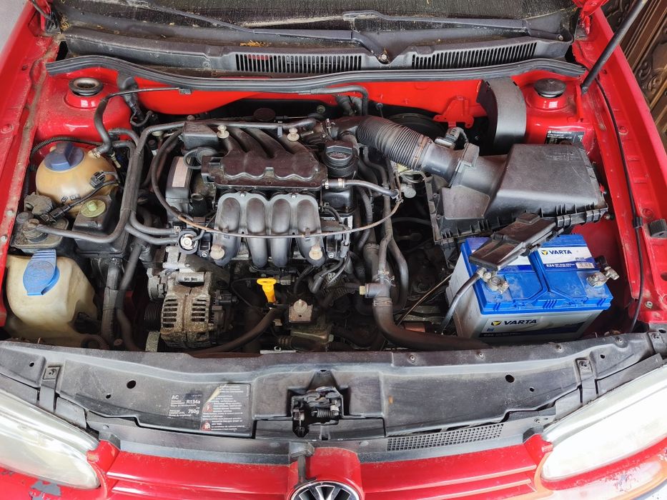 Vendo golf 4 em boas condições.