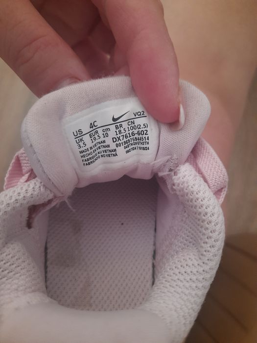 Oryginalne buciki dla dziewczynki Nike