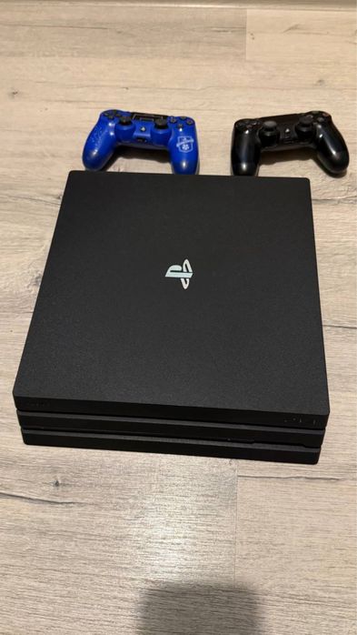 Продам Play Station 4 pro 1 Tb