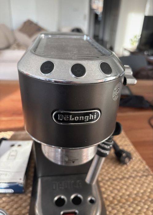 Máquina de café Delonghi