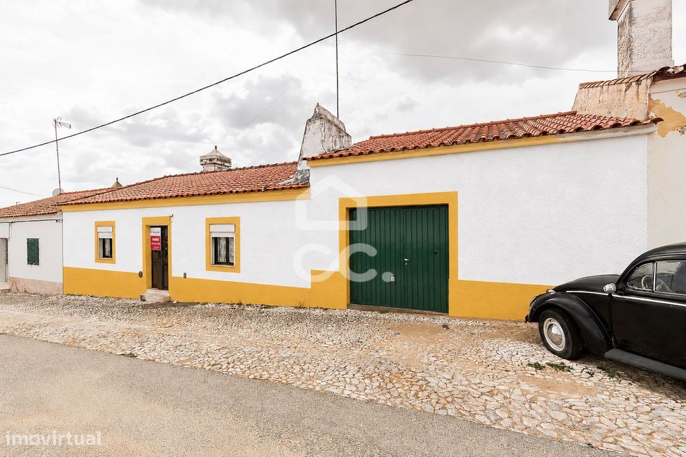 Moradia Térrea T2 c/ Quintal e Garagem | Alandroal