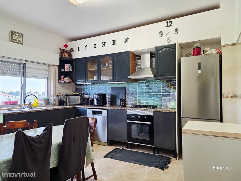 Apartamento de 4 assoalhadas em Samora Correia.