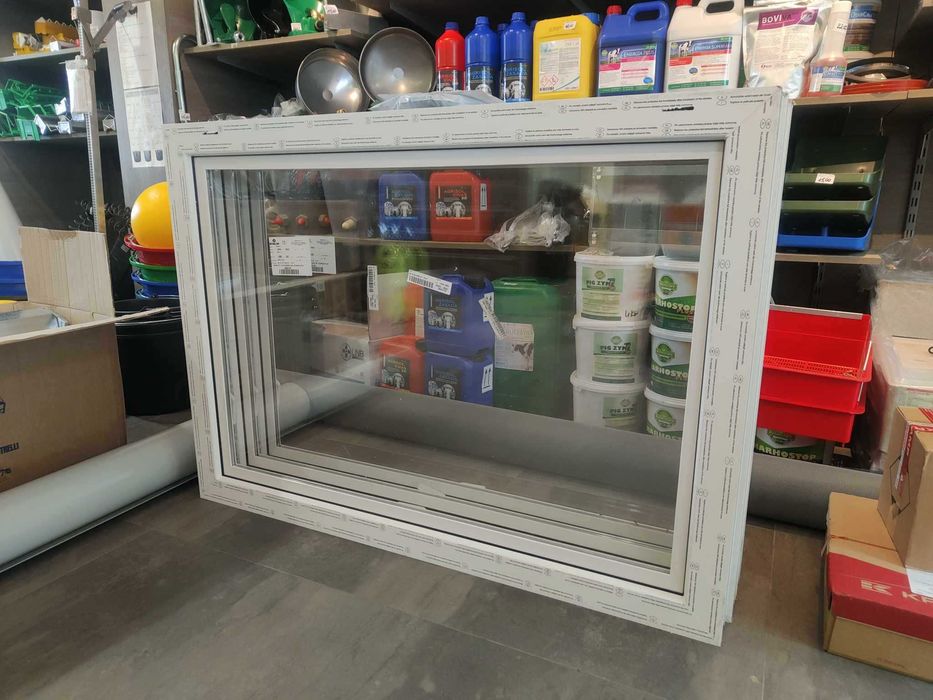 Inwentarskie okna PCV, okno do garażu piwnic chlewni obory, stajni