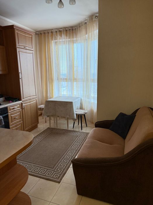 Владелец. Сдам 1 ком. квартиру 1 мин . М. Академгородок