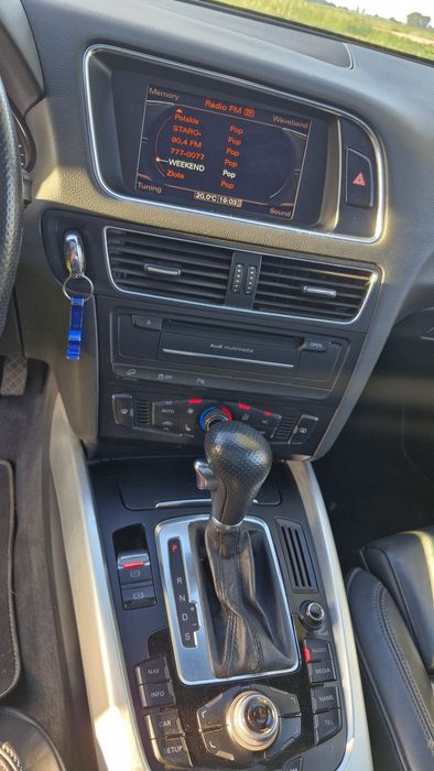 Audi Q5 2.0tdi s-line quattro automat