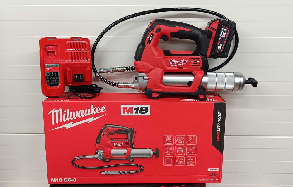 Smarownica Milwaukee m18 GG 18v 690 Bar 5ah + ładowarka Mocna