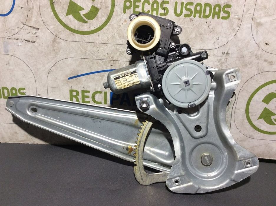Elevador Vidro Trás Direito Toyota Avensis T27  85702-02020