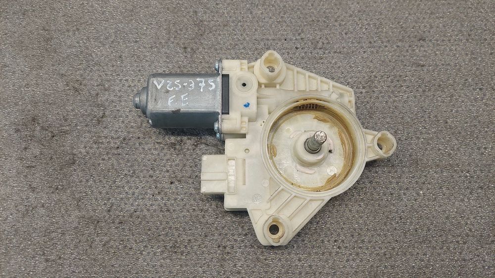 Motor vidro frente esquerdo MERCEDES-BENZ Classe C (W205)