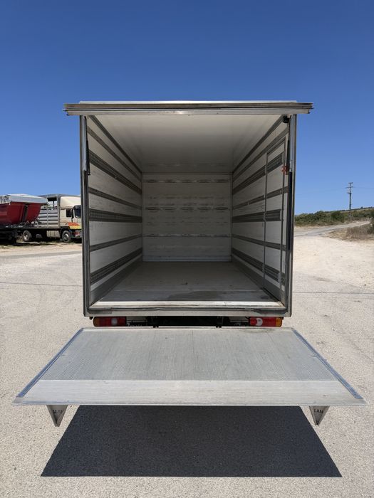 Mitsubishi canter fuso 3c13 com plataforma