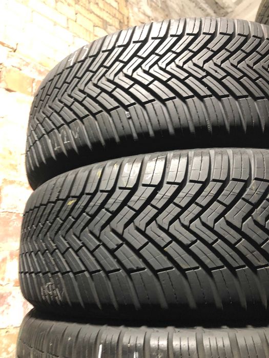 Шини 205/55 R17 Continental All Season Cpntact