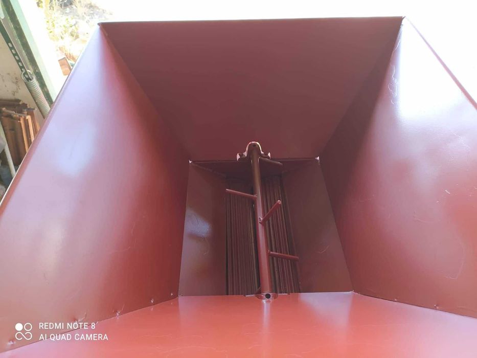 Esmagador Relador de Uvas com Motor e Manual