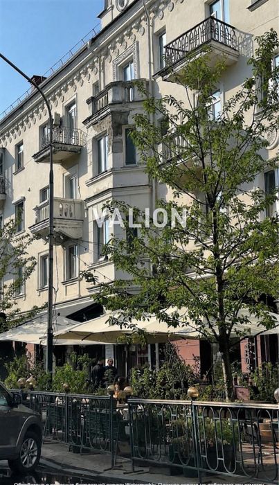 Продам двокімнатну квартиру, пр-т Миру, б. 21, м. Чернігів. Центр.