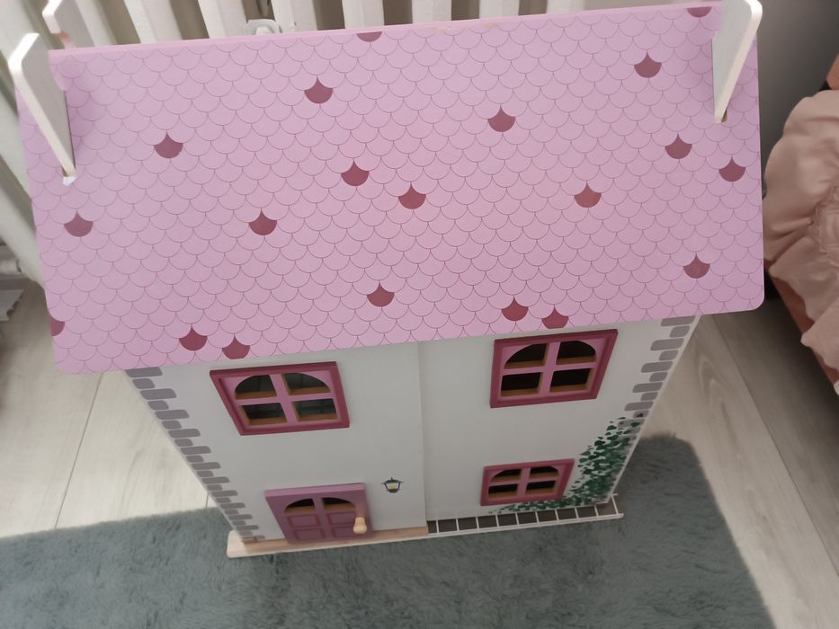Domek dla lalek dla dziewczynki