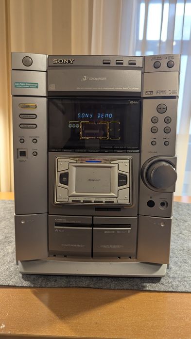 Музичний центр Sony MHC-DP700