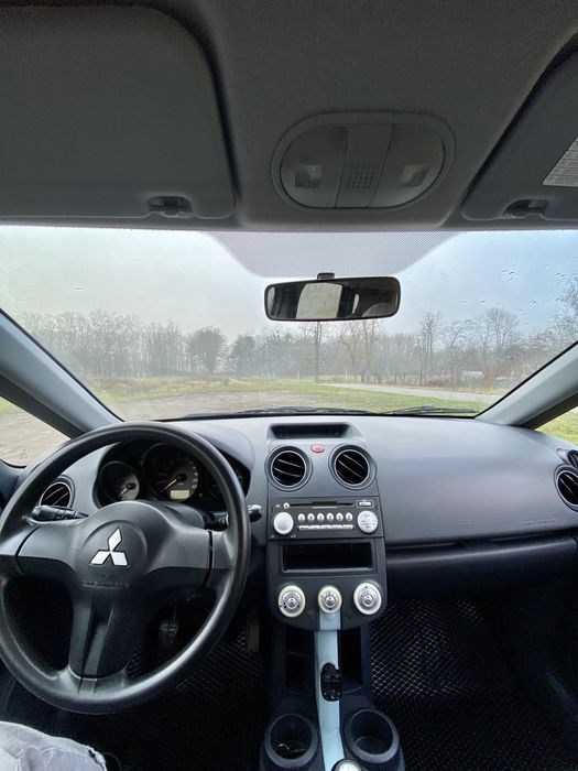 Mitsubishi Colt, 1.1 бензин, економний міський хетчбек