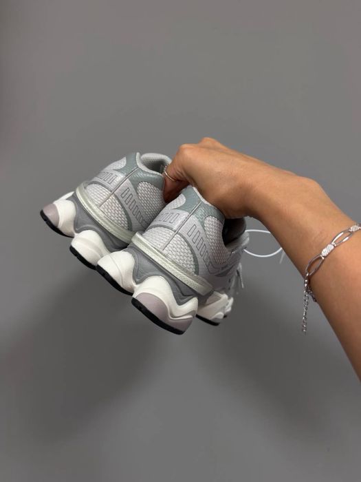 Жіночі кросівки NEW BALANCE 9060 RAINCLOUD SLATE GREY нью баланс сірі