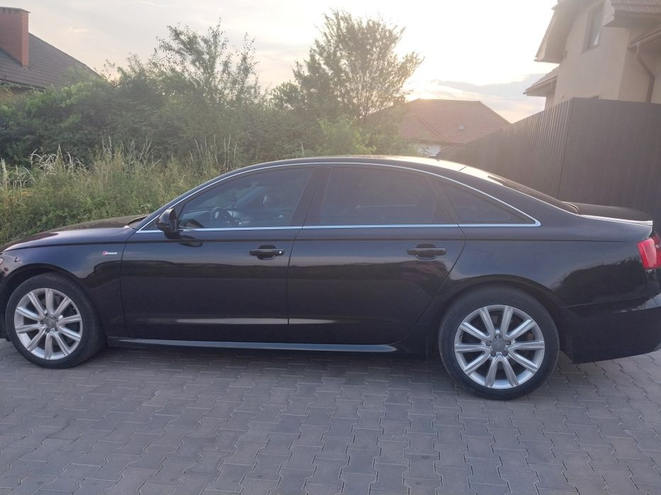 Автомобіль Ауді  A 6
