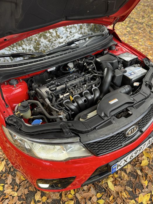 Продам kia cerato 2011