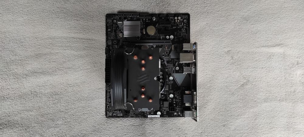 ASUS Prime H310M-K LGA1151 + Intel Core I3-8100 3,6Ghz + 8GB RAM.