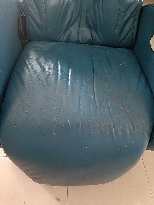 Vende-se Cadeira de Massagens