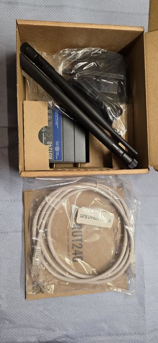 Teltonika Router RUT240 przemysłowy.