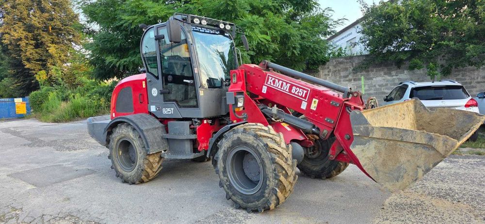 Ładowarka teleskopowa KMM 825T – 2023r