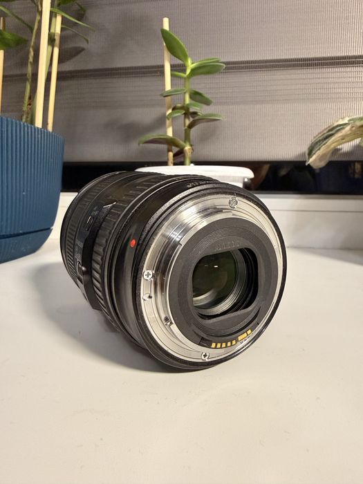 Обʼєктив Canon EF 24-105 F4 L IS USM