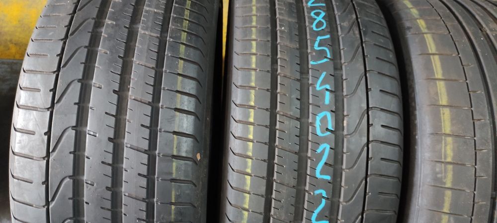 Pneus 285/40/22 semi novos