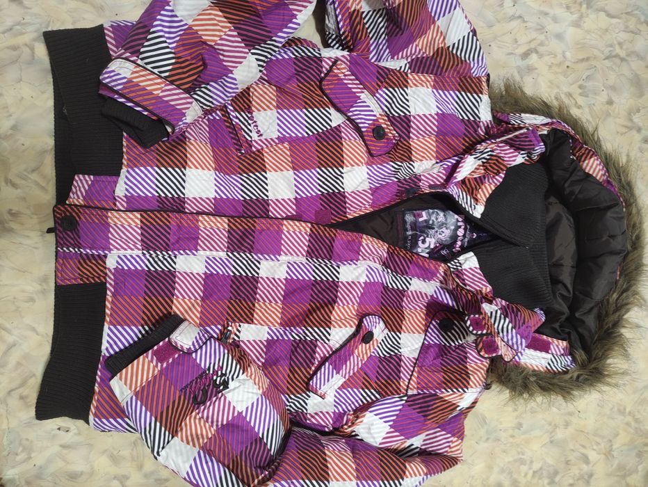 Продам куртку тёплую лыжную