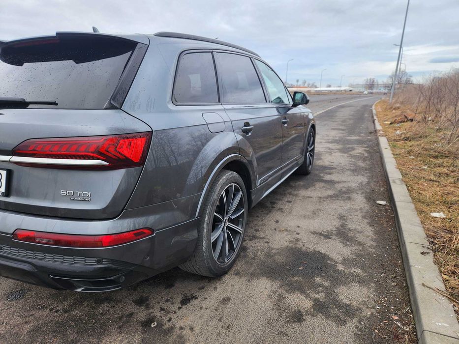 AUDI Q7  50 TDI 2019 r  7- osobowa , webasto aplikacja Audi connect