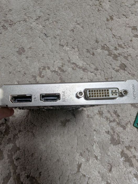 Продам комплект із трьох компонентів для ПК