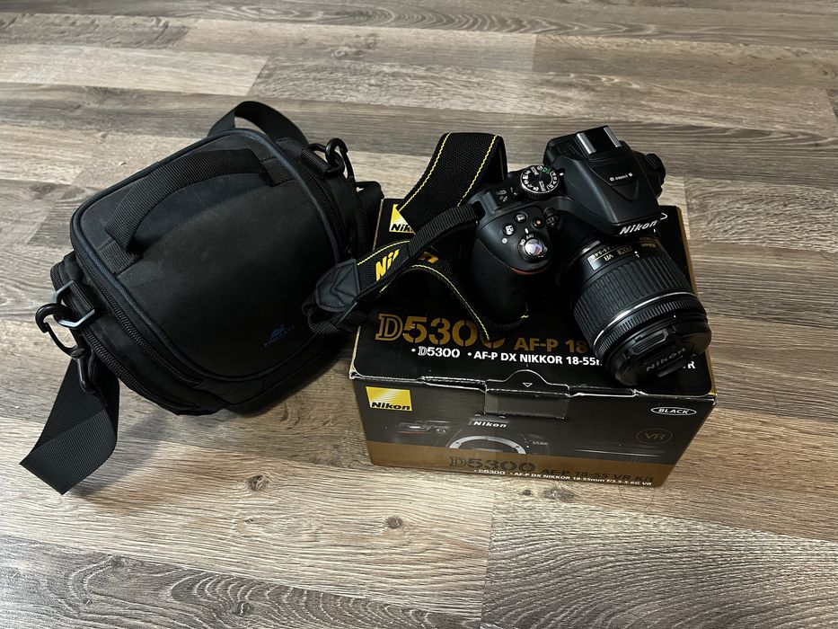 Фотоапарат Nikon D5300 Kit (18-55mm VR)