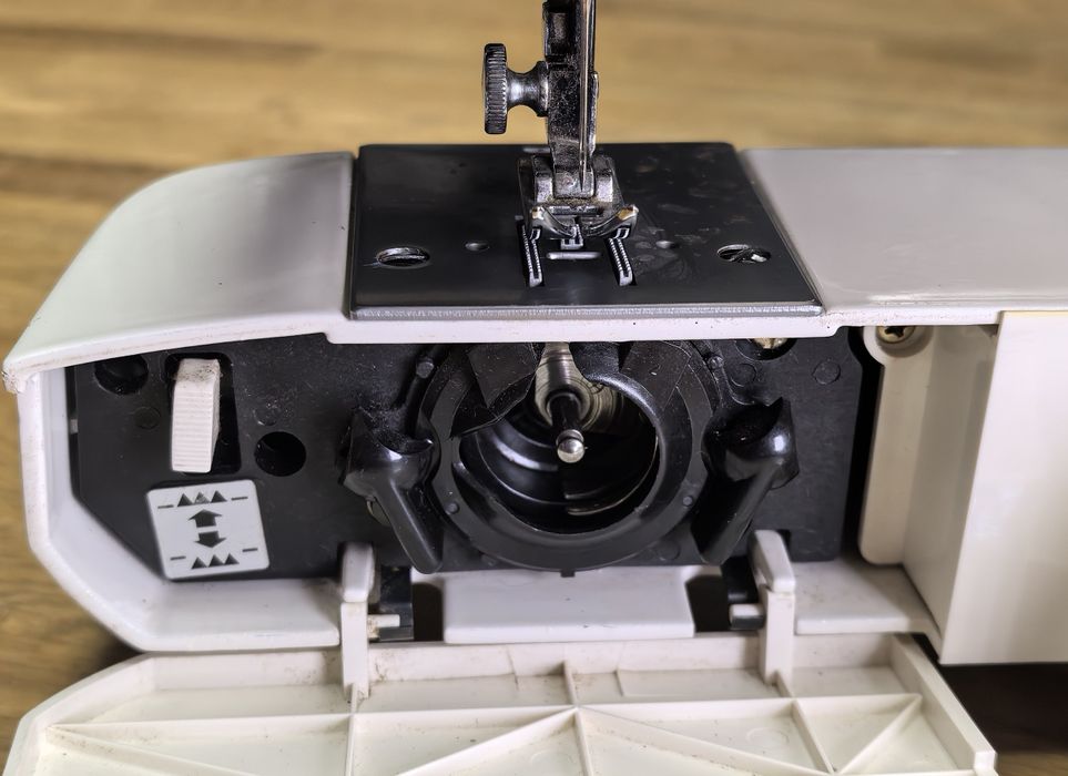 Швейна машинка Privileg Super automatik 5012EL