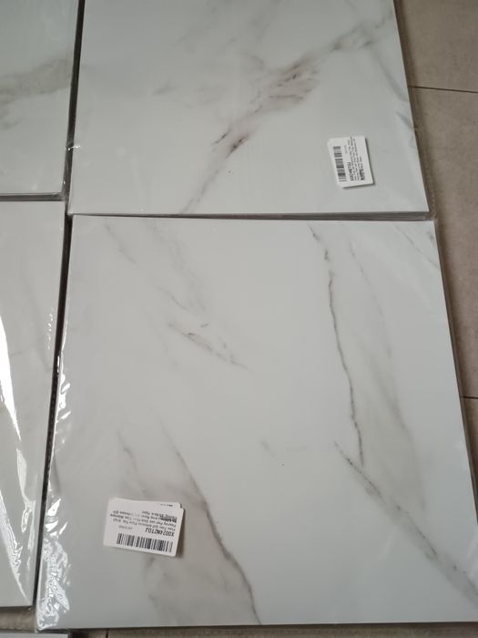 Płytki samoprzylepne marmur
