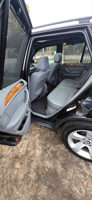 samochód BMW X5 E53