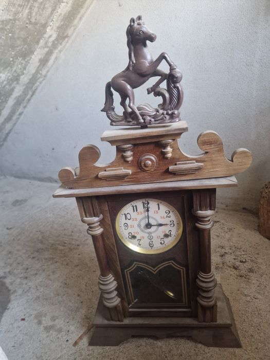 Relógio de parede antigo