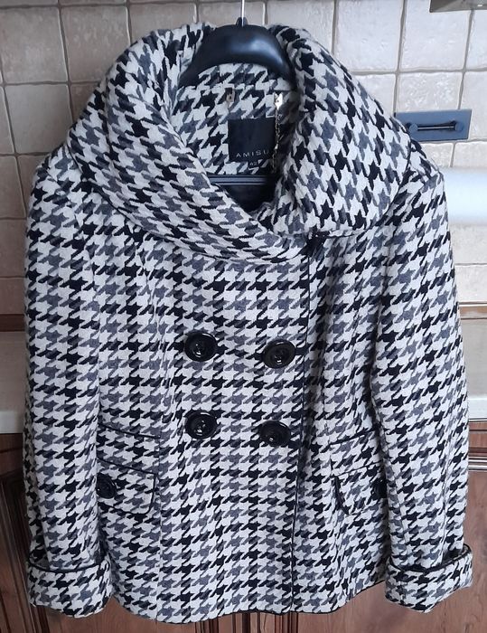 Płaszczyk w pepitke  42