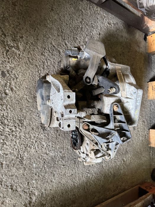 Caixa de velocidades LUB Audi A3 1.6 TDI  105 CV CAIXA DE 5 V